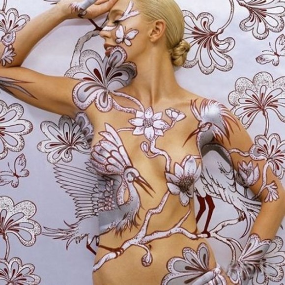 Wicked Body Art Wallpaper - Graphic Design Inspiration